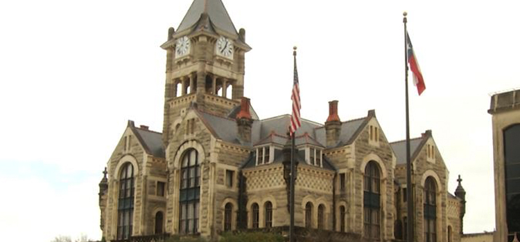 Victoria County Balances Budget With No Tax Increases